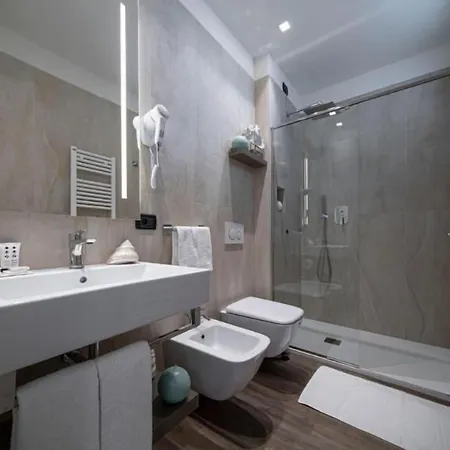 Bianca Hotell 3*